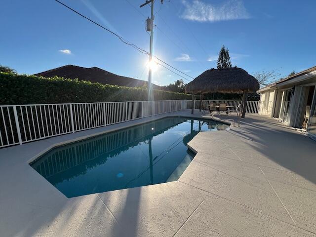 Yacht Harbor Manor - Residential Lease