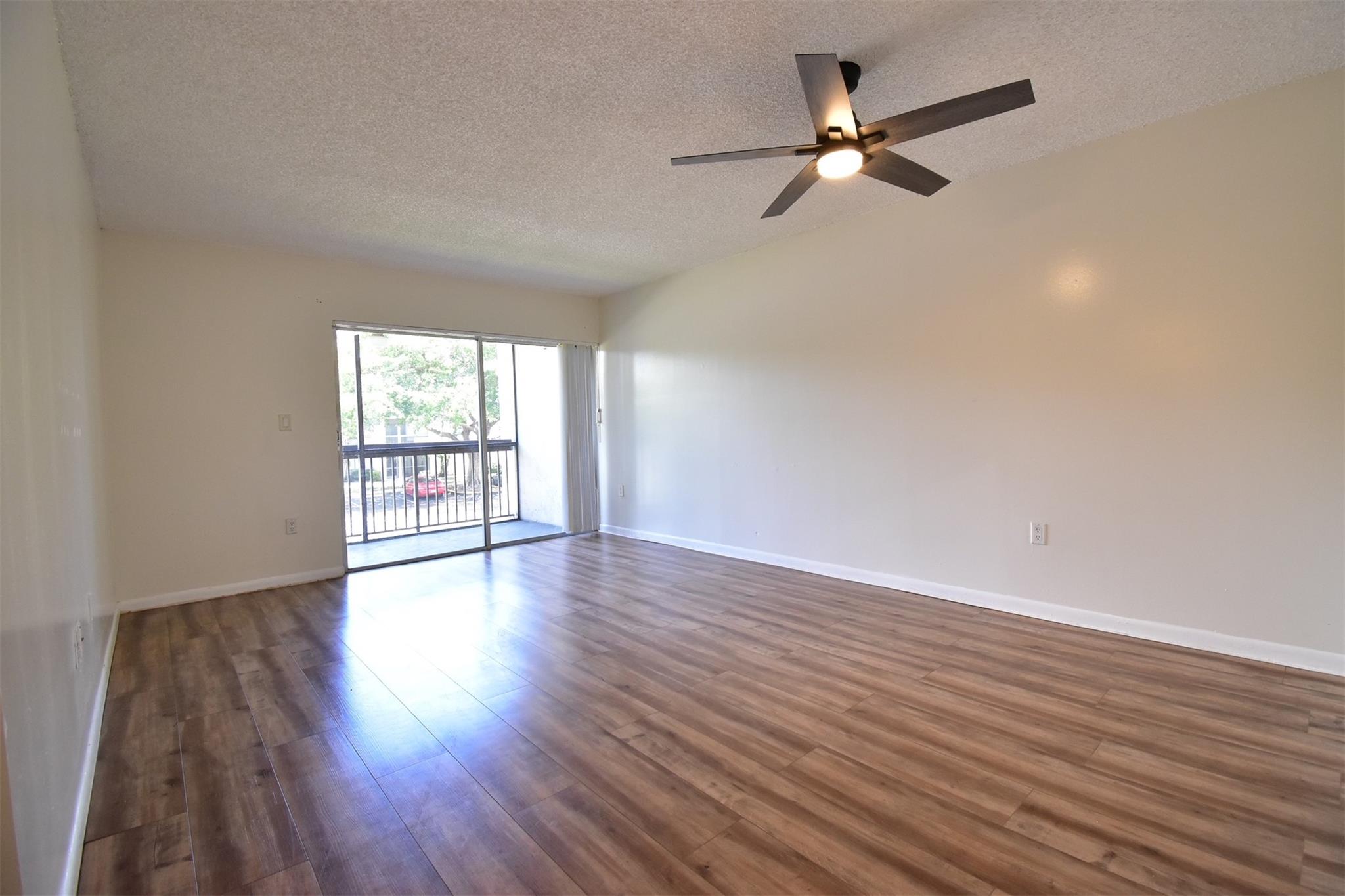 731 N Pine Island Rd 203