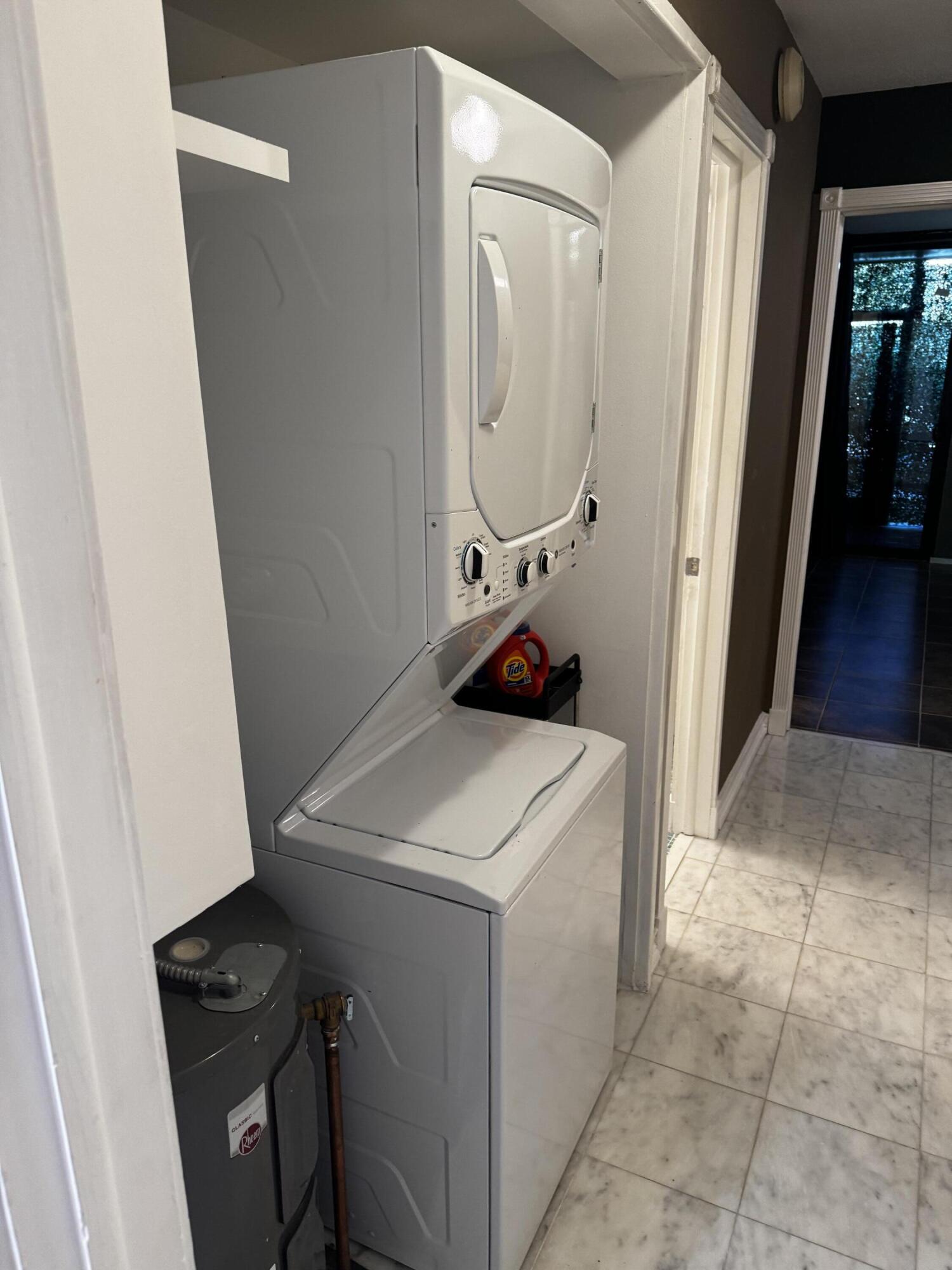 2828 Tennis Club Drive 202