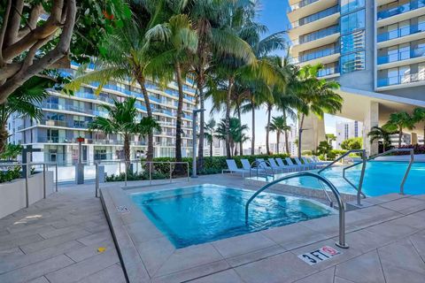 88 SW 7th Street 3003 Miami FL 33130
