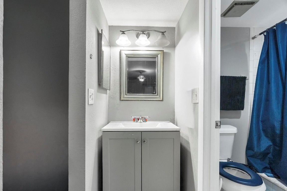 Madison Manor - Residential