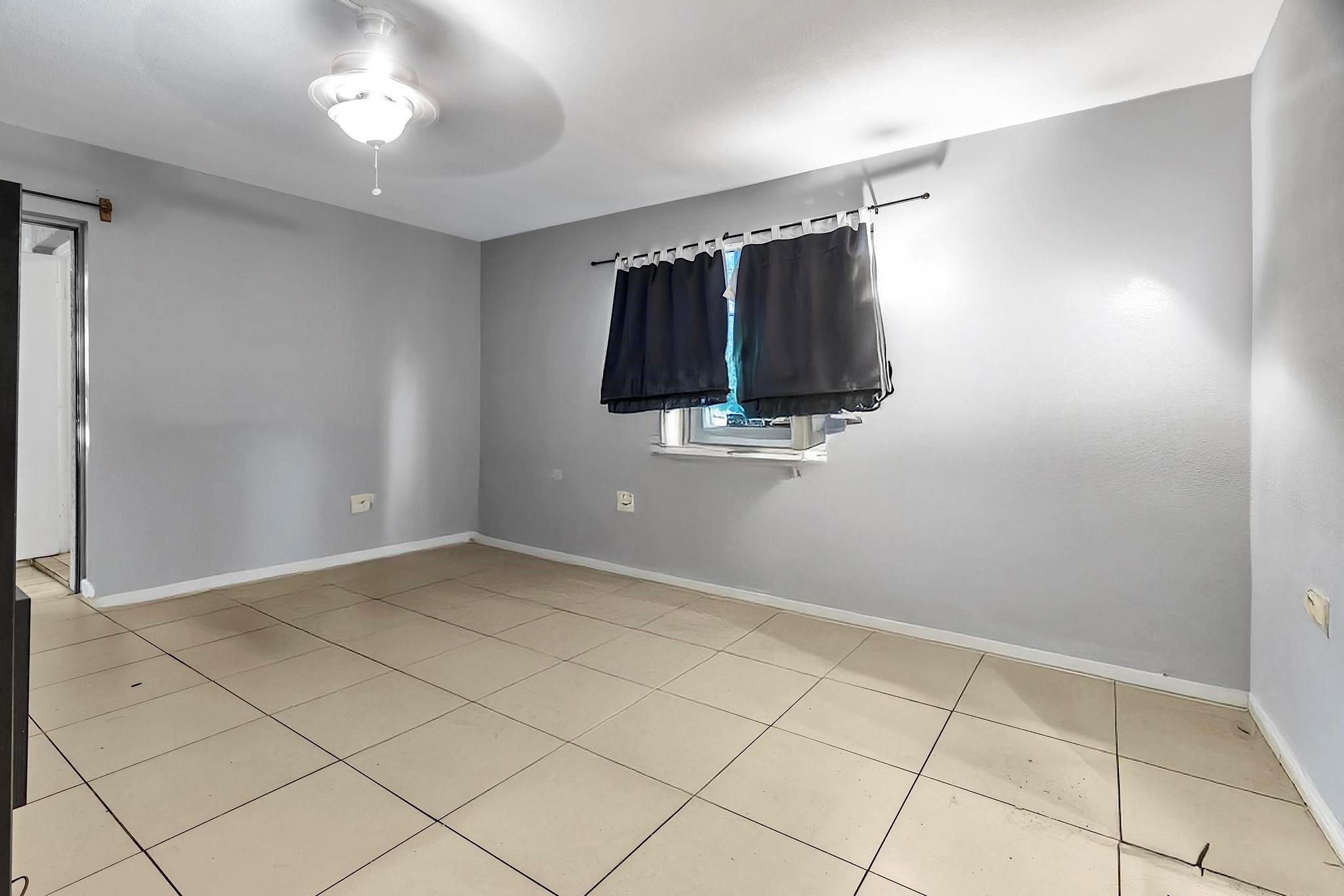 Madison Manor - Residential