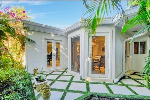 714 S Atlantic Drive Lantana FL 33462