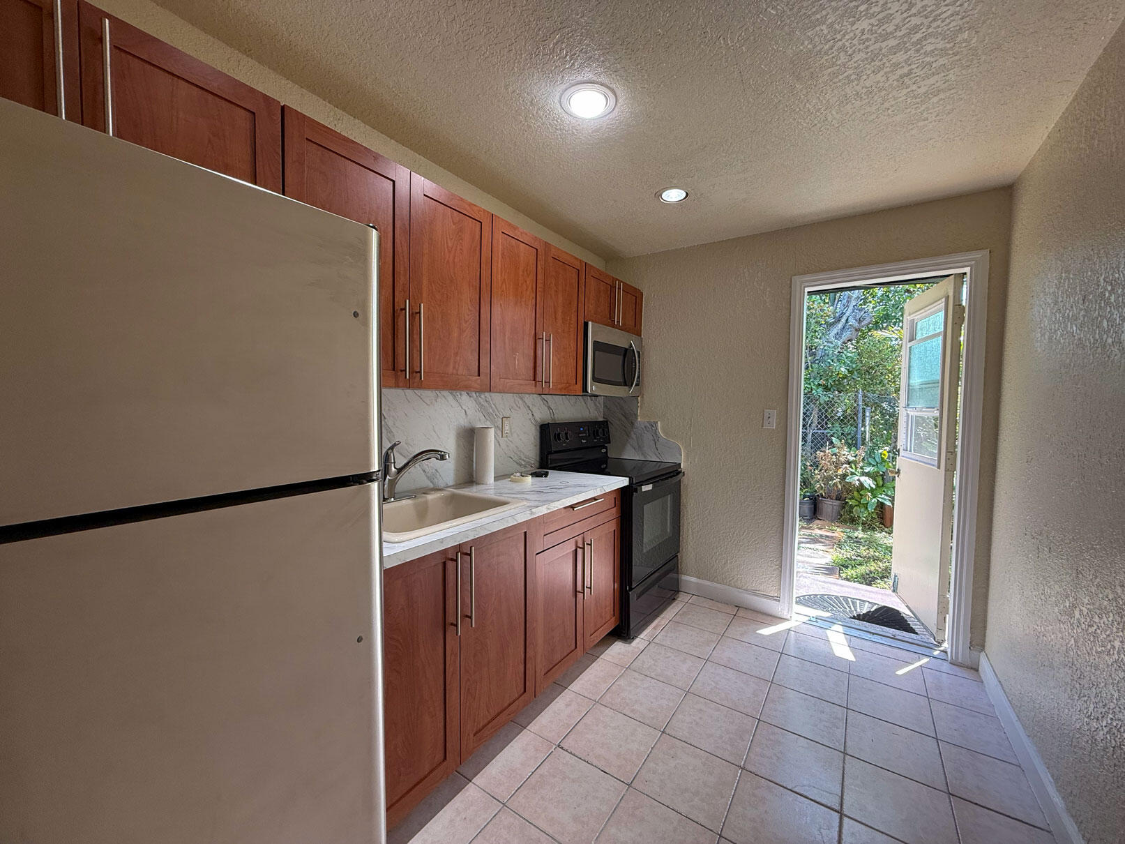 FERN SUB NO ONE - Residential Lease