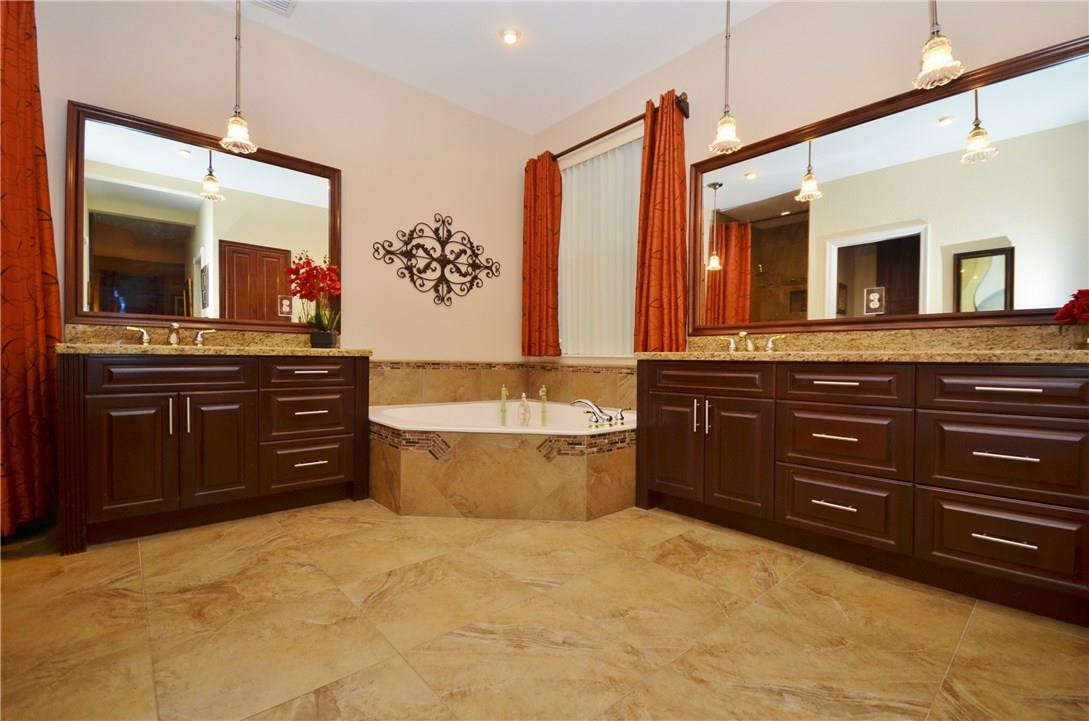 Silver Shores - Residential
