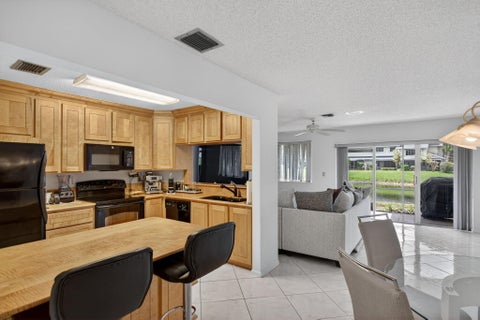 Tiny photo for 2274 Discovery Circle W #2274, Deerfield Beach, FL 33442 (MLS # R11165425)