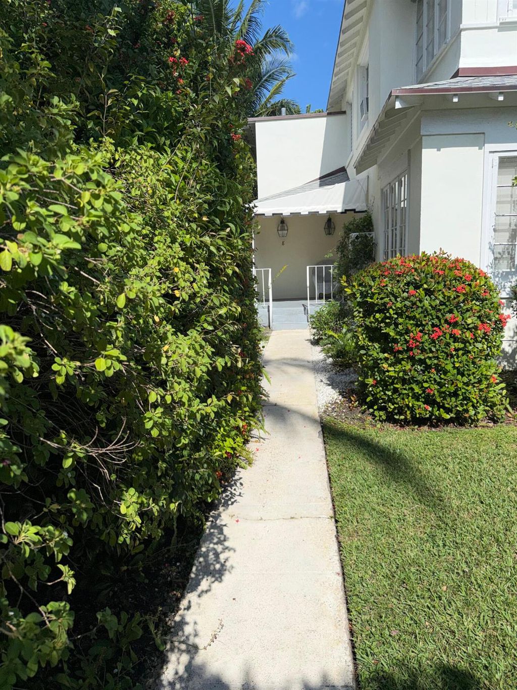 Photo of 301 Chilean Avenue #8, Palm Beach, FL 33480 (MLS # R11139402)