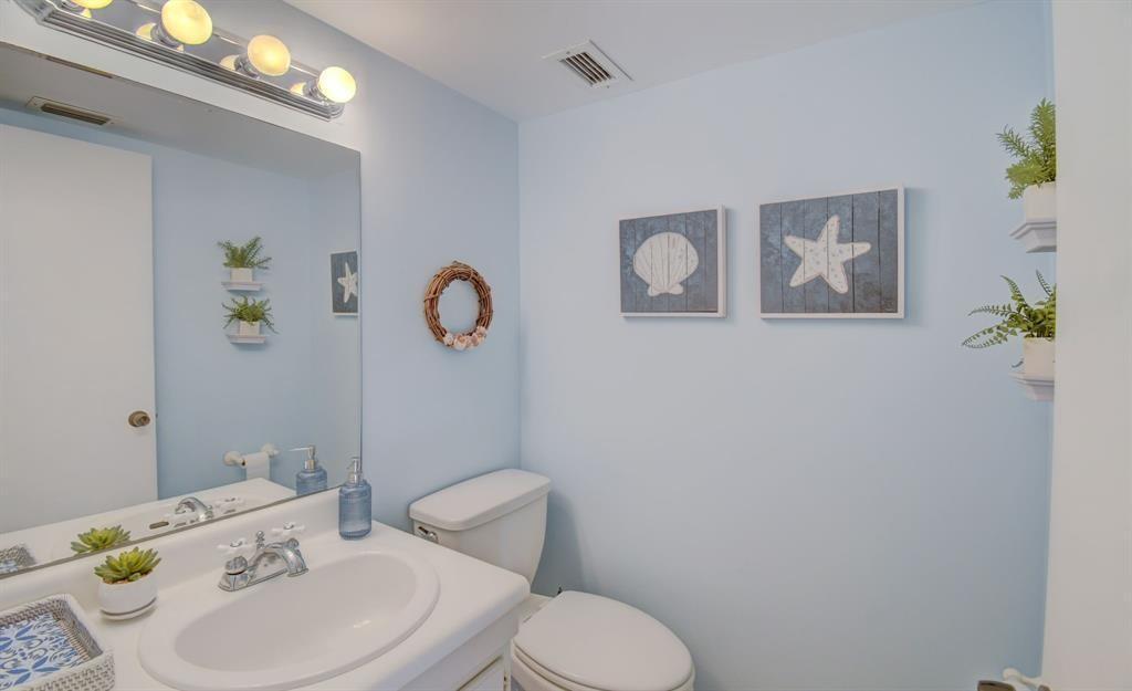 OCEANA OCEANFRONT CONDOMINIUM I - Residential Lease