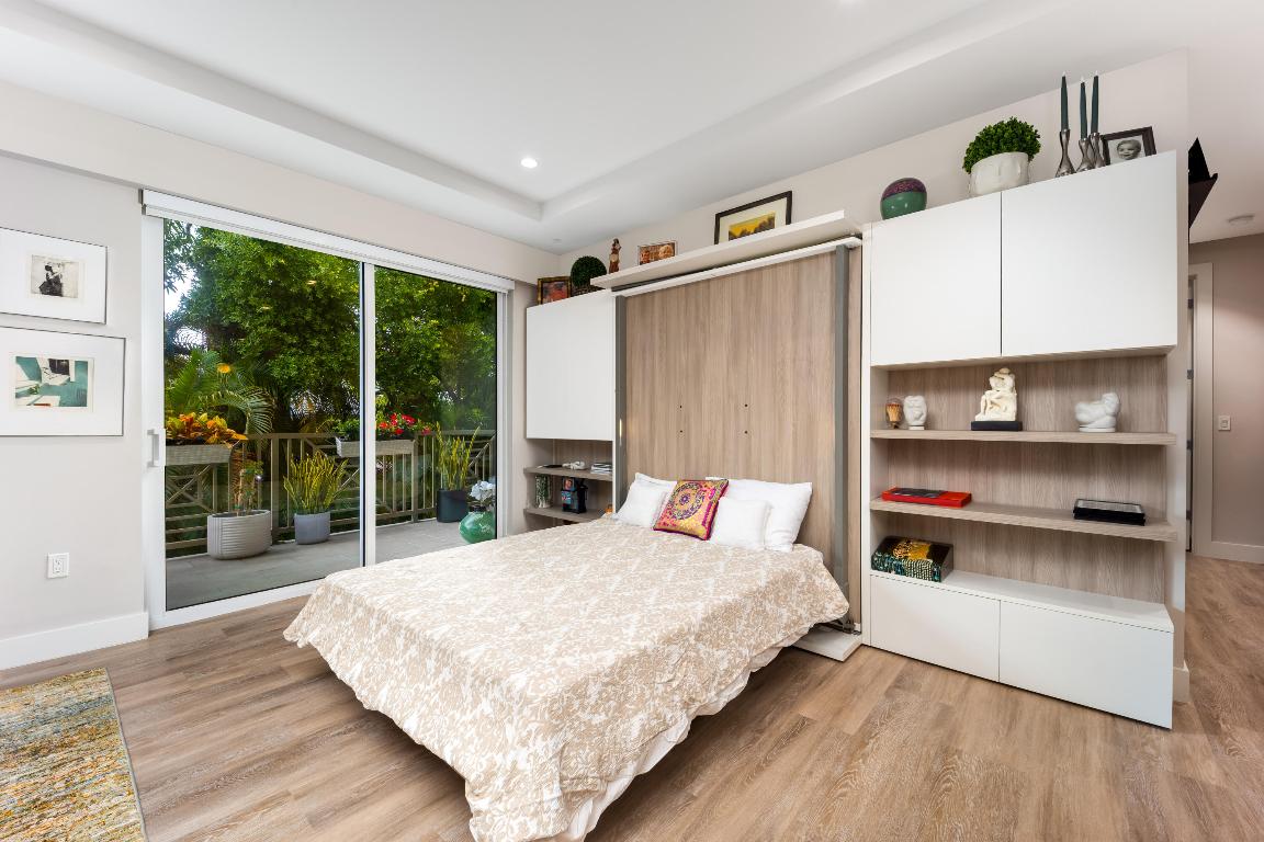 41 SW Seminole Street 208