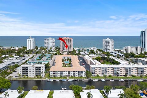 A home in Lauderdale By The Sea