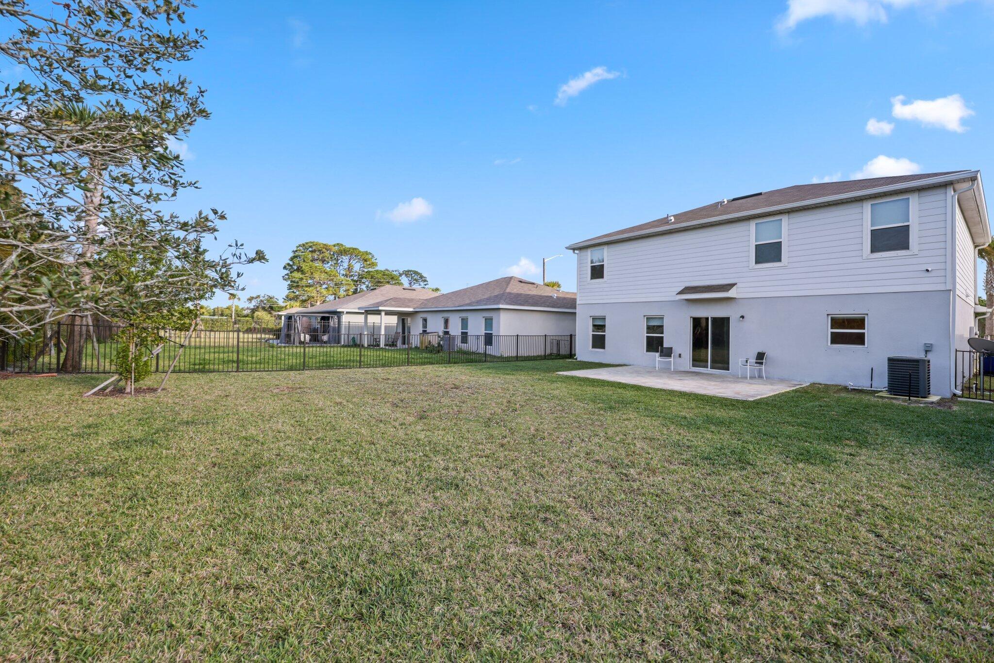 AVALON CROSSING - Residential