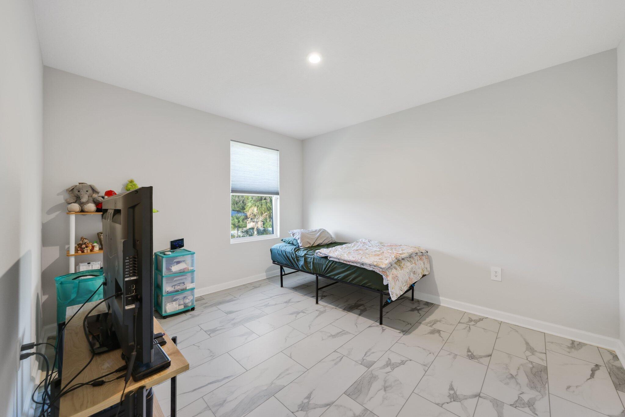 AVALON CROSSING - Residential