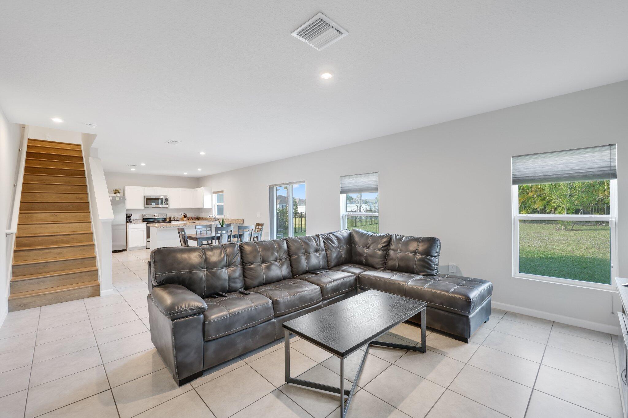 AVALON CROSSING - Residential