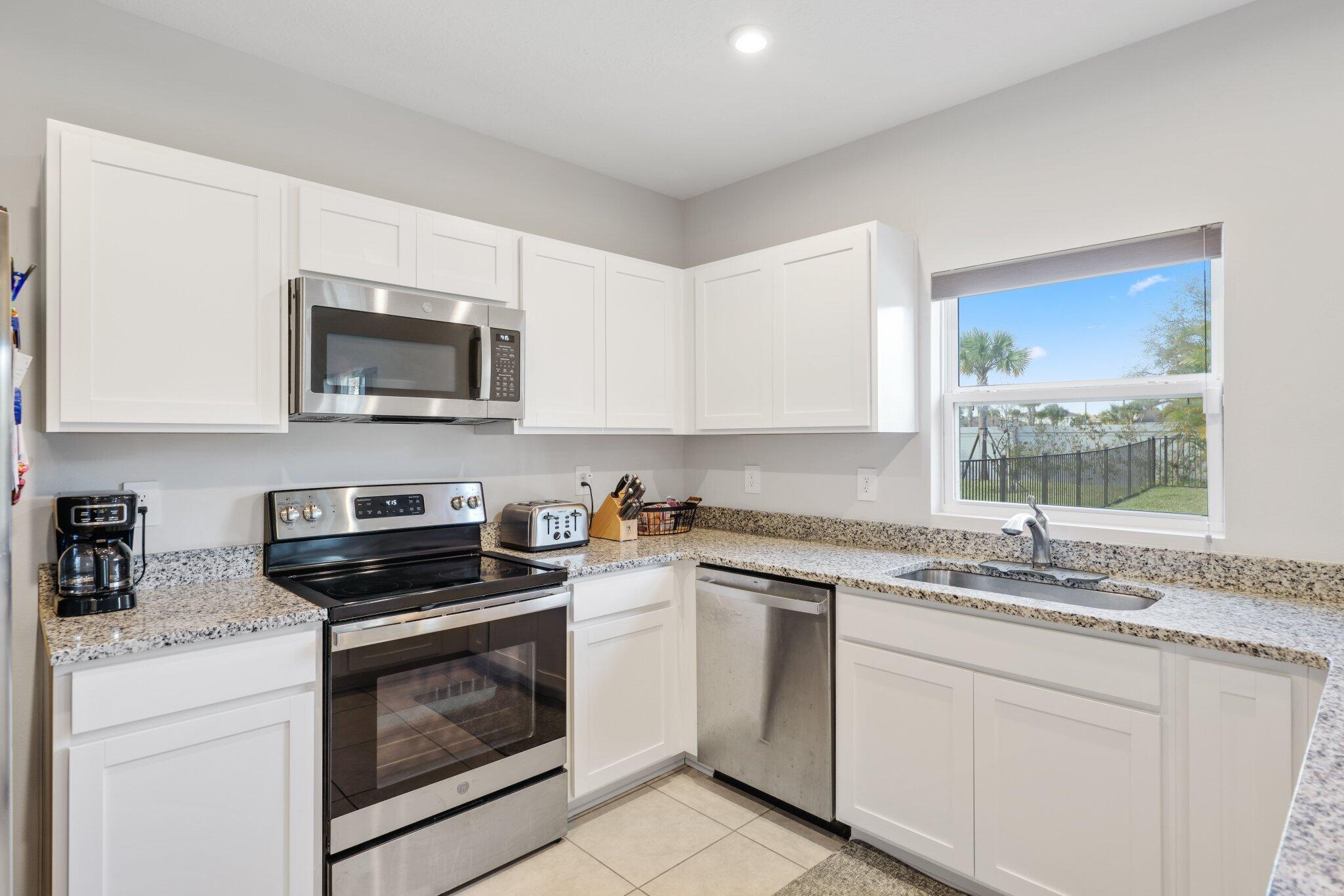 AVALON CROSSING - Residential