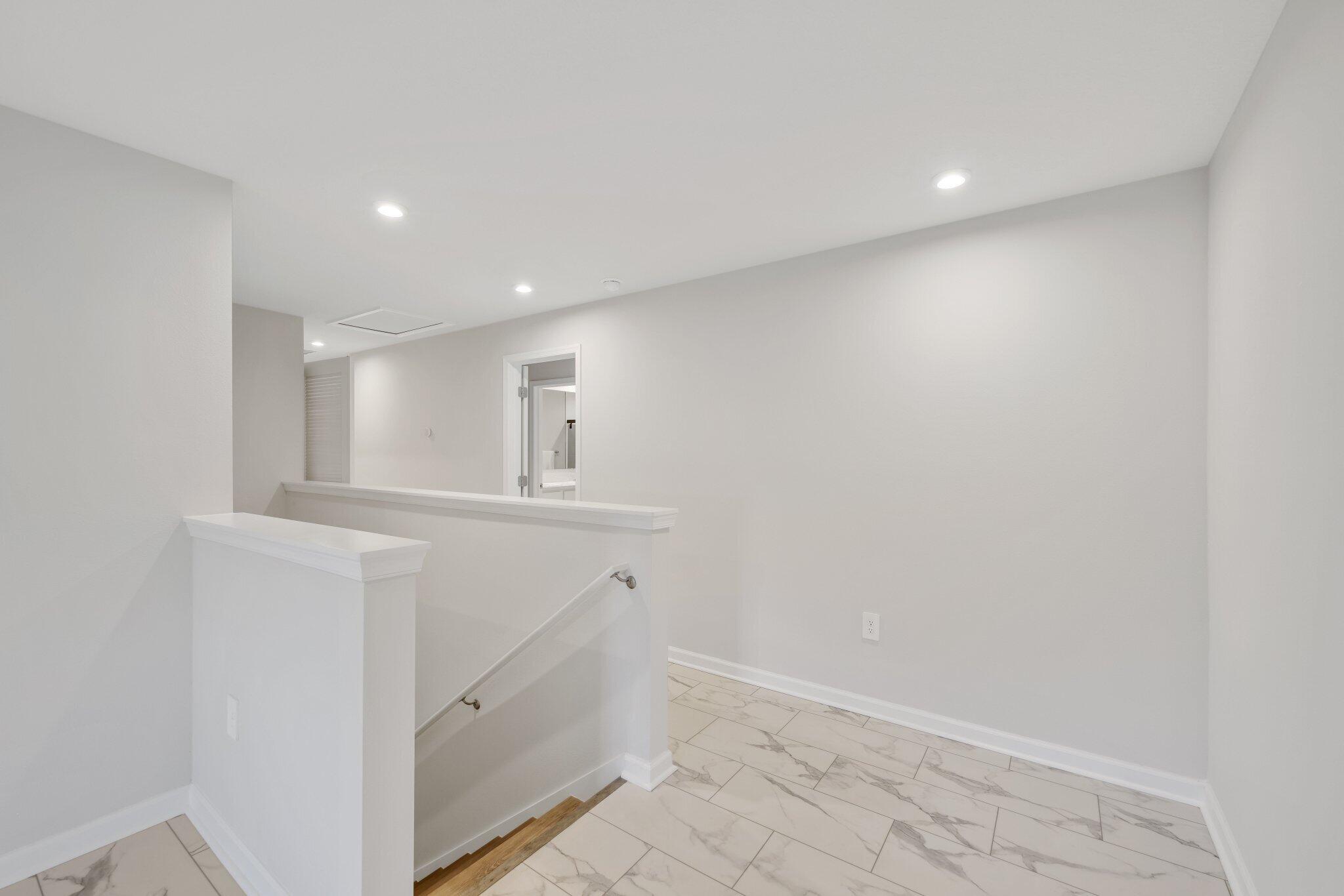 AVALON CROSSING - Residential