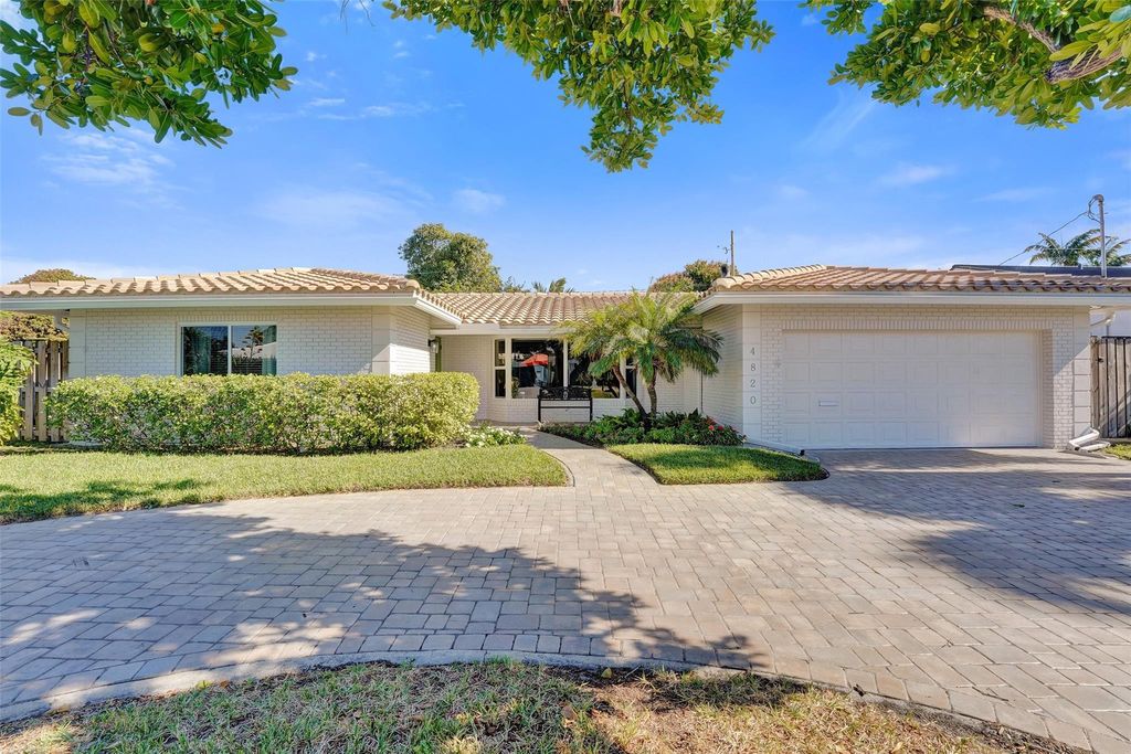 Photo of 4820 NE 27 Avenue, Fort Lauderdale, FL 33308 (MLS # F10546180)