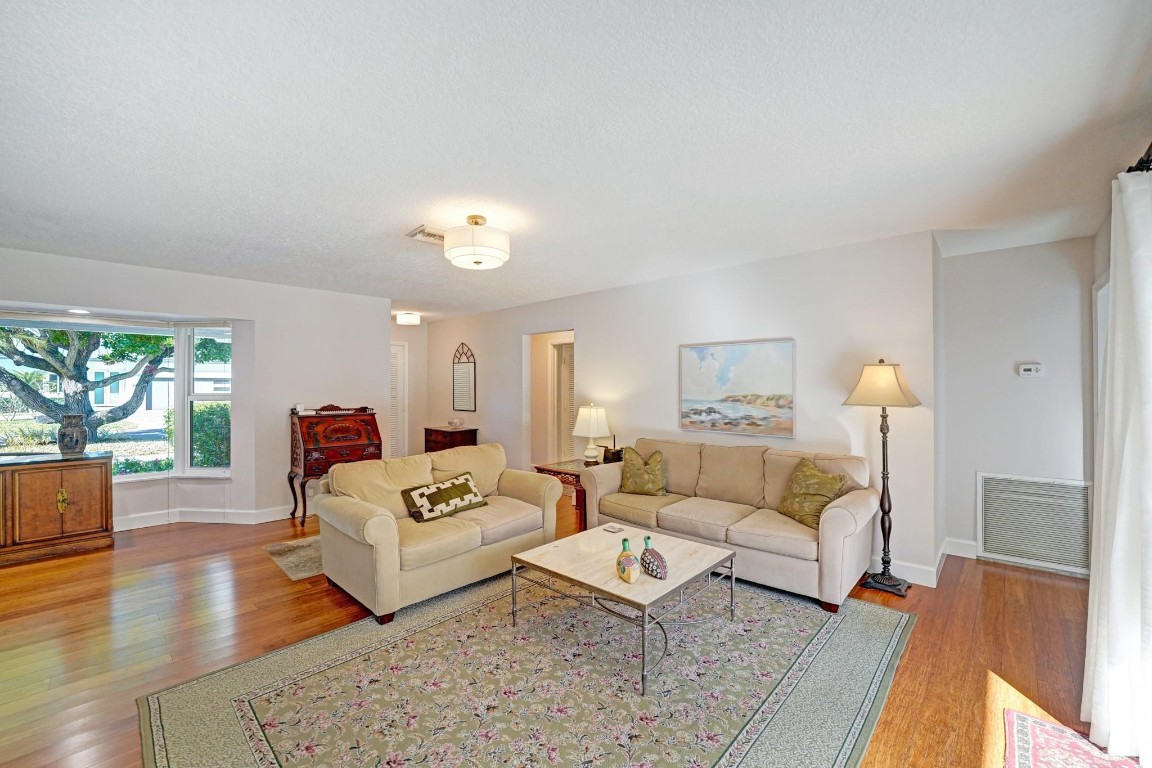 Coral Ridge - Residential