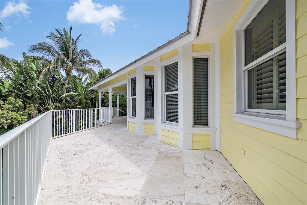 SUN AND SURF CLUB COMMUNI - Residential