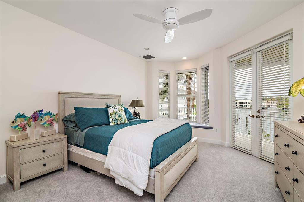 SUN AND SURF CLUB COMMUNI - Residential