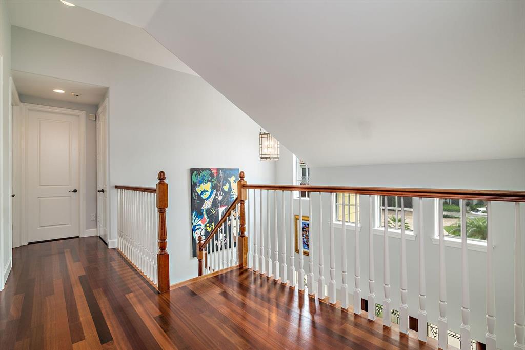 SUN AND SURF CLUB COMMUNI - Residential