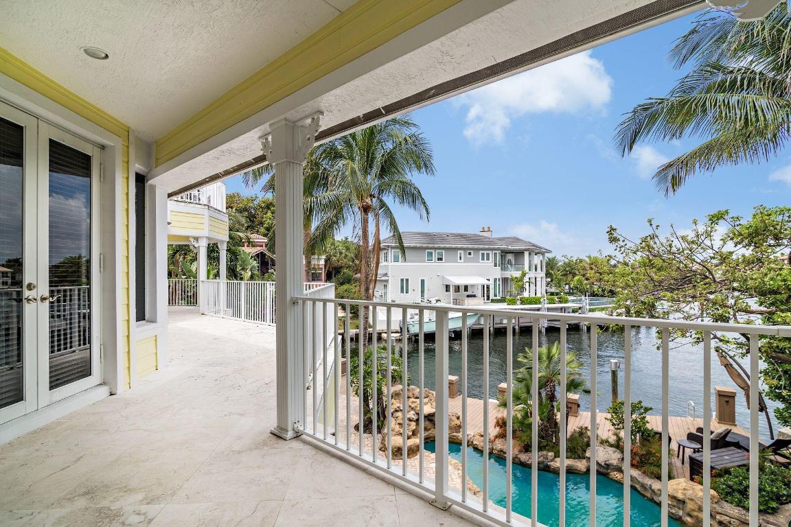 SUN AND SURF CLUB COMMUNITY - Residential