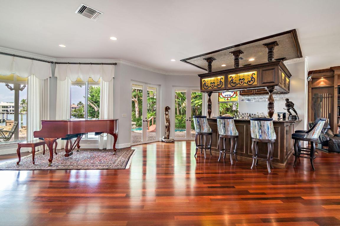 SUN AND SURF CLUB COMMUNITY - Residential