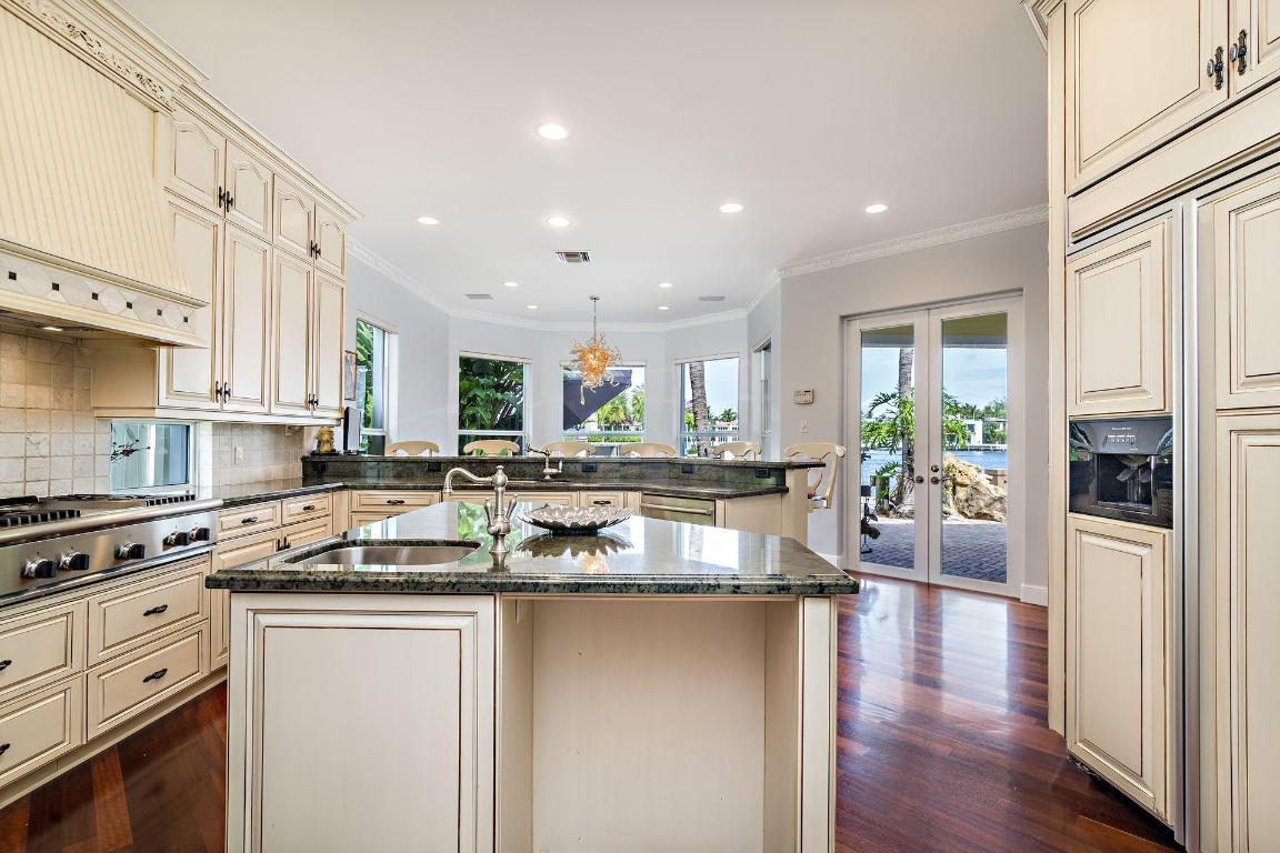 SUN AND SURF CLUB COMMUNITY - Residential