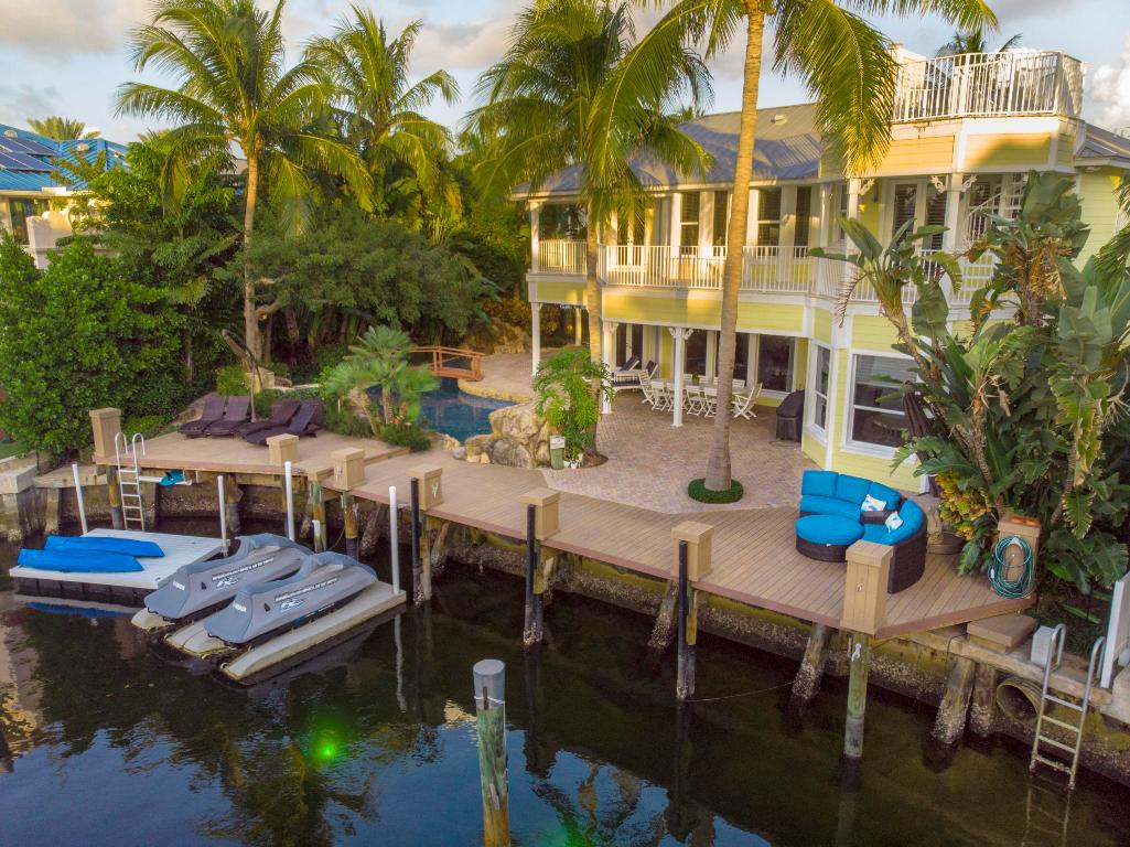 SUN AND SURF CLUB COMMUNITY - Residential