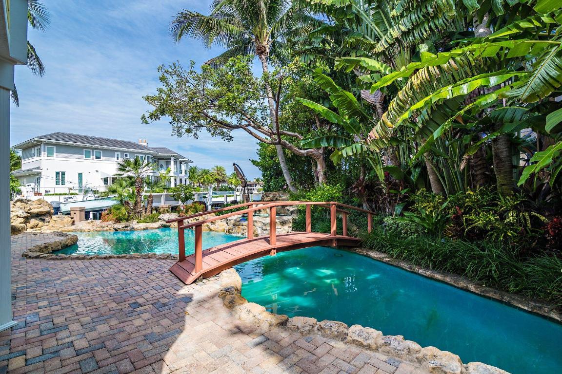 SUN AND SURF CLUB COMMUNITY - Residential