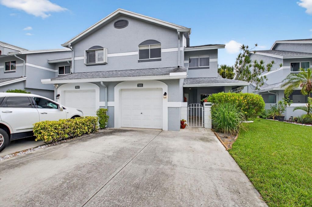 Photo of 6037 Old Court Road #908, Boca Raton, FL 33433 (MLS # F10511438)