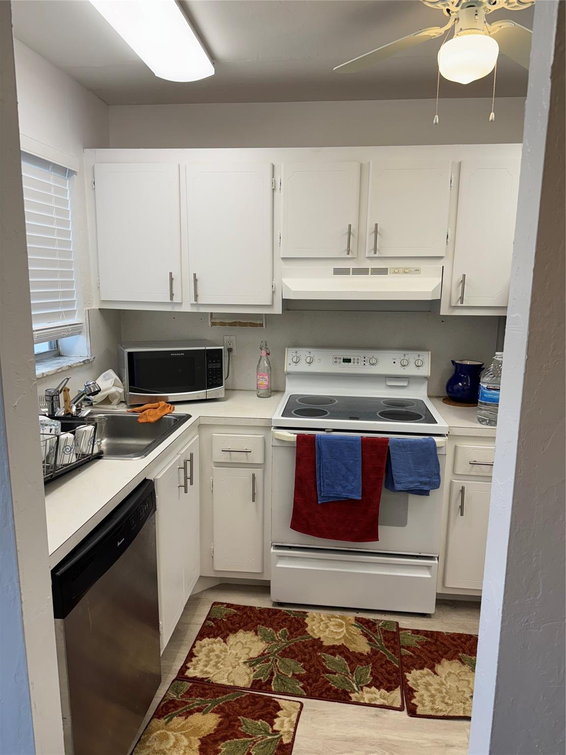 Sunrise Lakes 56 Condo - Residential Lease
