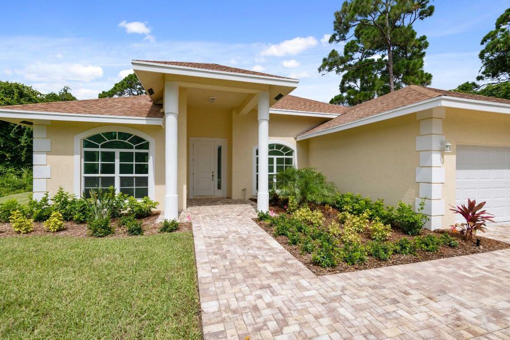 Photo of 6675 49th Court, Vero Beach, FL 32967 (MLS # R10916079)