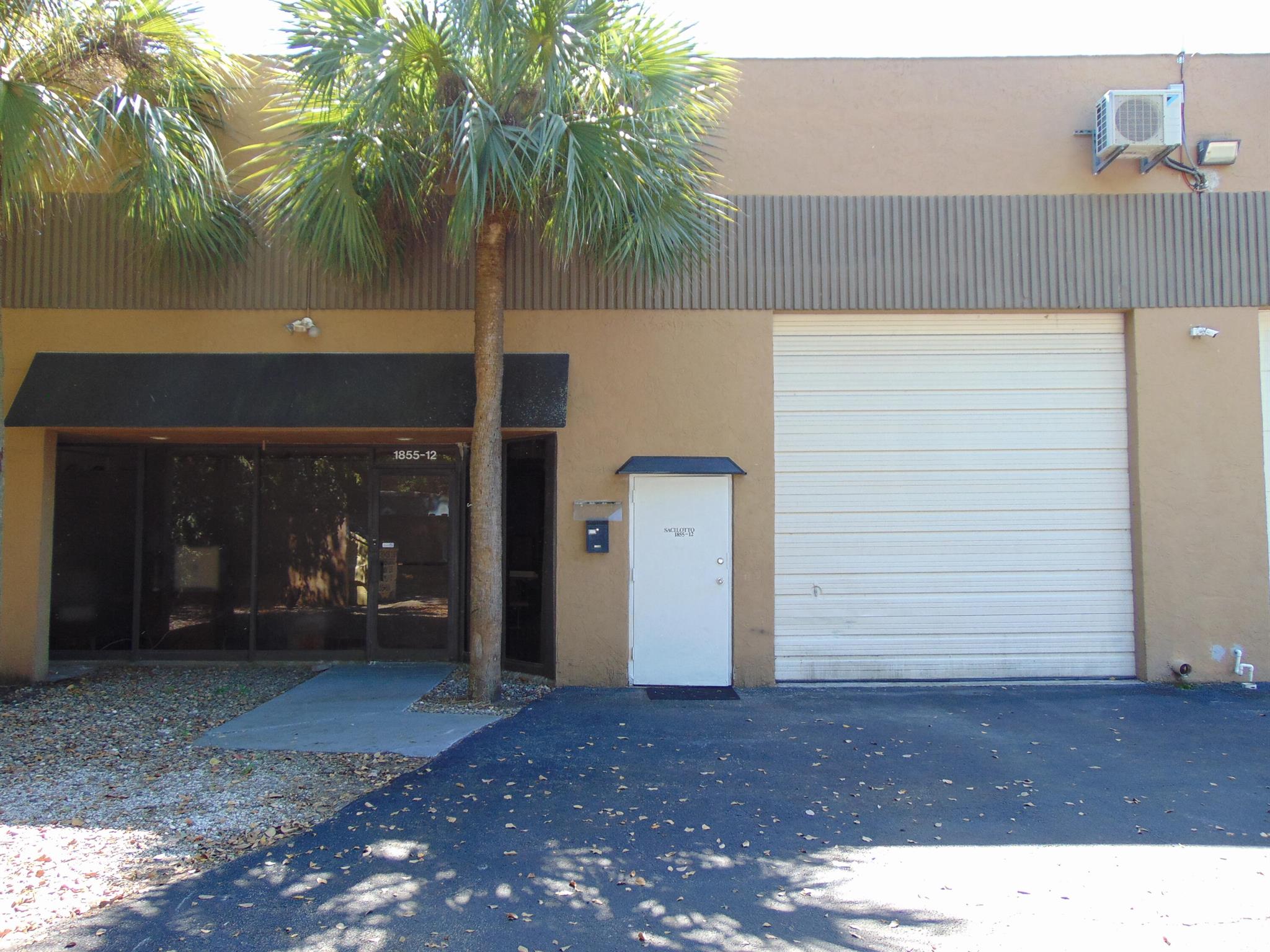 1855 Dr Andres Way 12