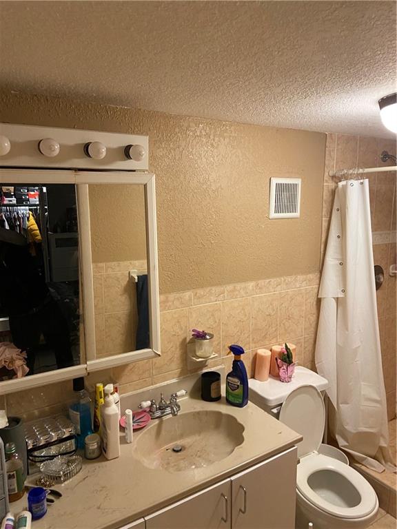 CYPRESS CHASE NORTH NO. 3 - Residential