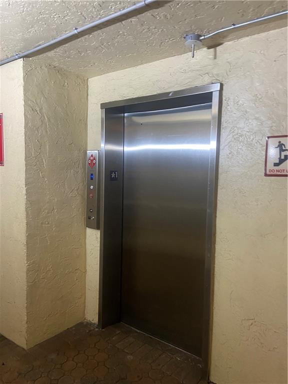 CYPRESS CHASE NORTH NO. 3 - Residential