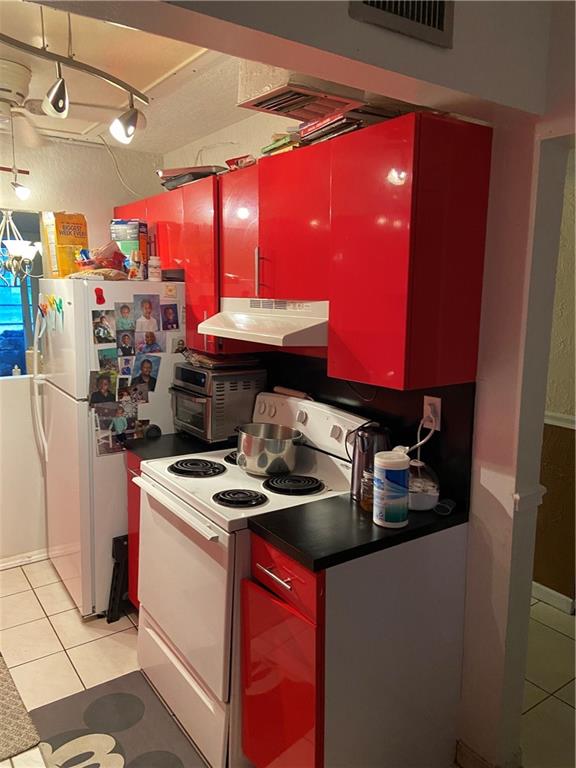 CYPRESS CHASE NORTH NO. 3 - Residential