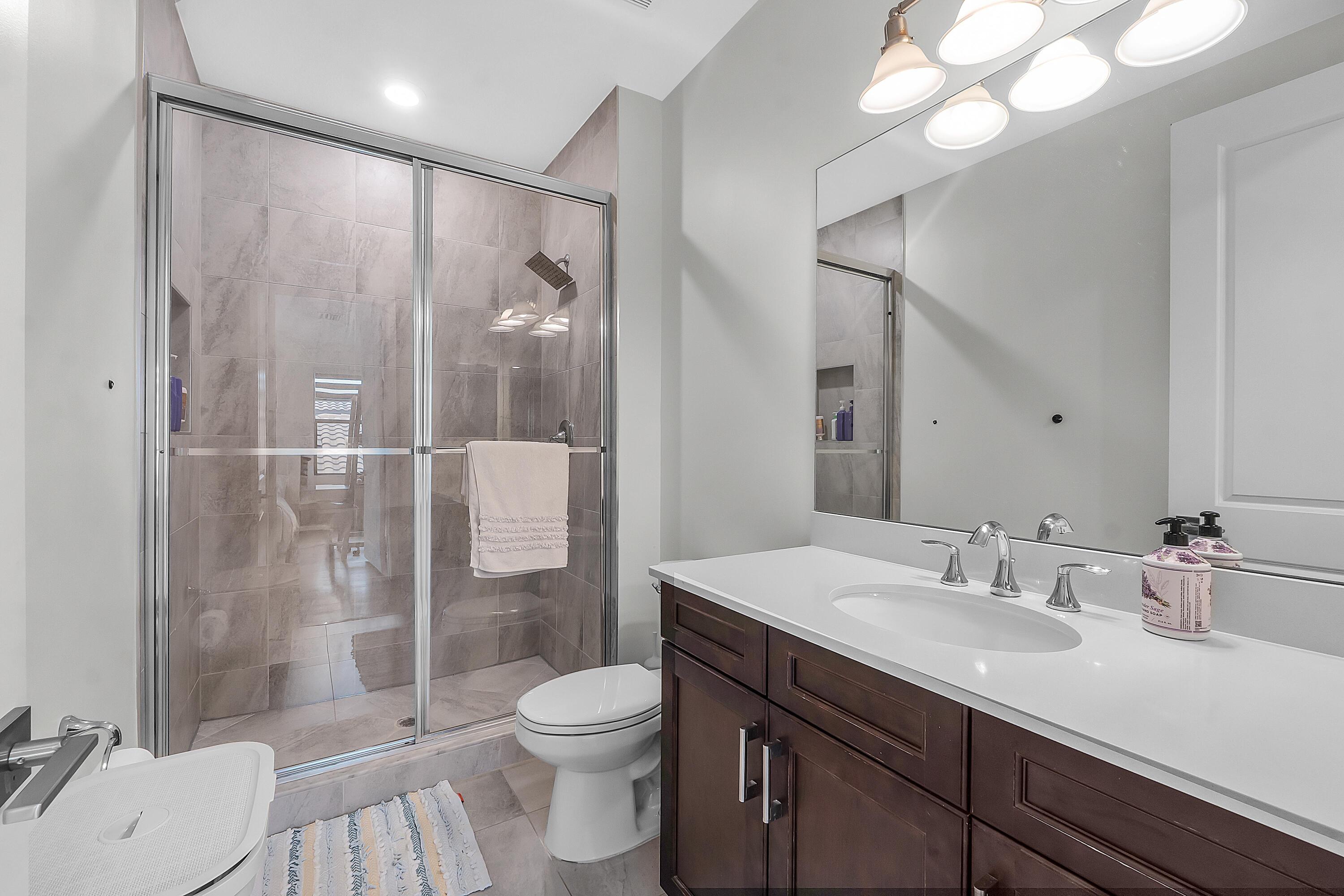 PARKLAND BAY - Residential