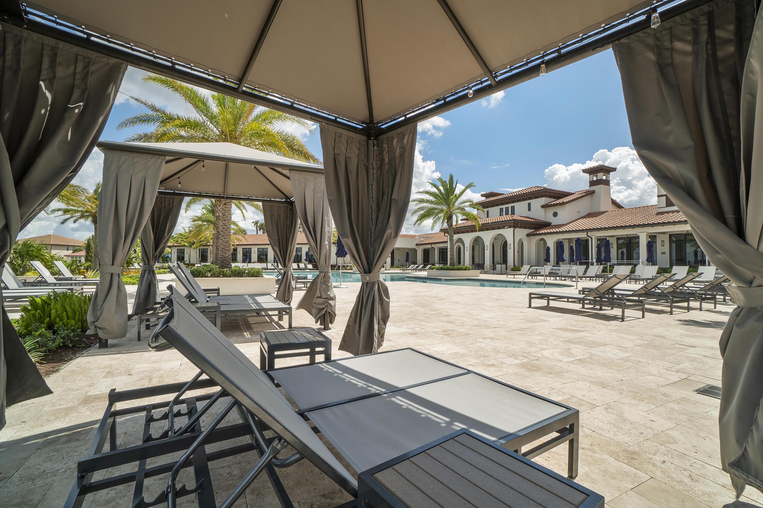 PARKLAND BAY - Residential