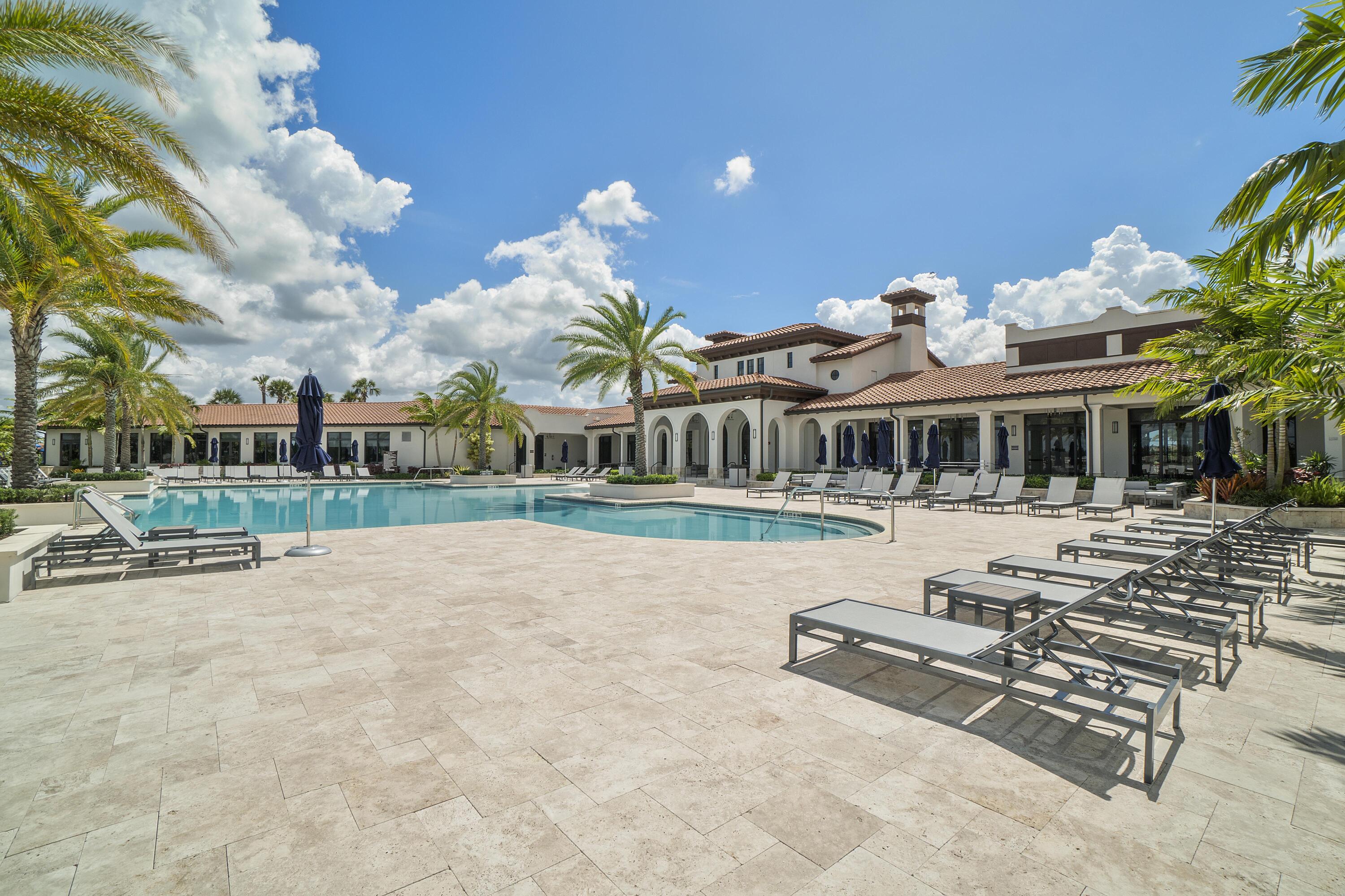 PARKLAND BAY - Residential