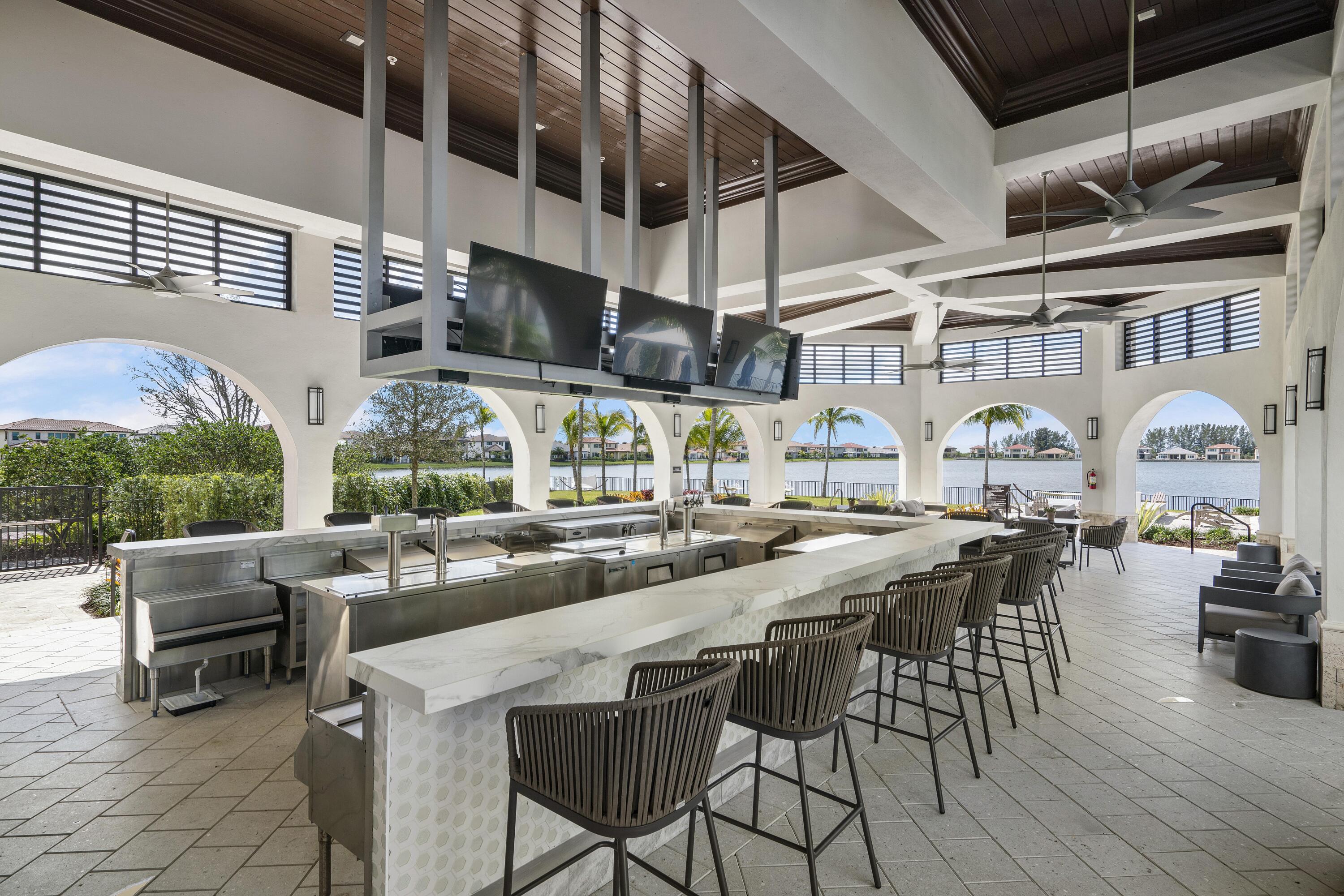 PARKLAND BAY - Residential