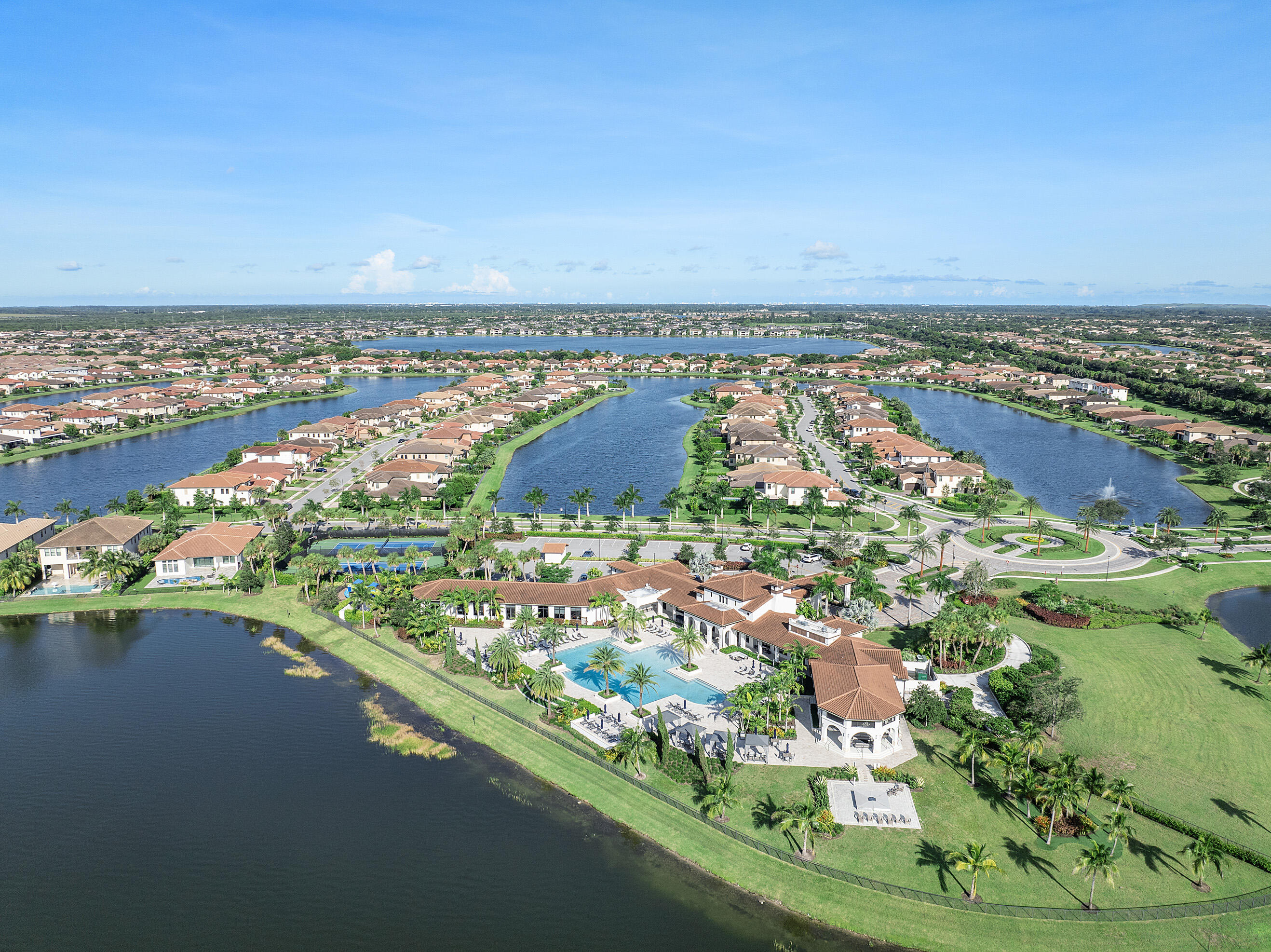 PARKLAND BAY - Residential