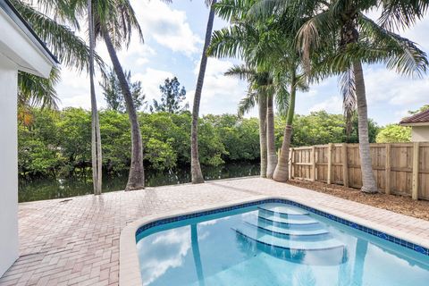 Tiny photo for 3030 ARTHUR Street, Hollywood, FL 33021 (MLS # B26053694)