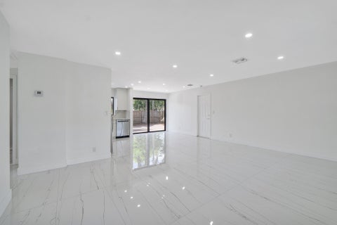 Tiny photo for 3030 ARTHUR Street, Hollywood, FL 33021 (MLS # B26053694)