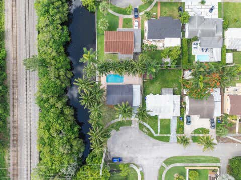 Tiny photo for 3030 ARTHUR Street, Hollywood, FL 33021 (MLS # B26053694)