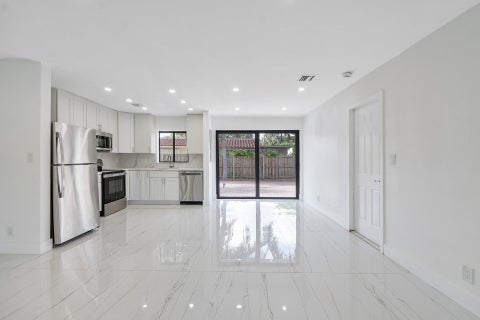 Tiny photo for 3030 ARTHUR Street, Hollywood, FL 33021 (MLS # B26053694)