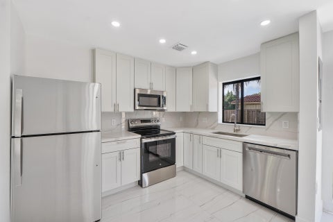 Tiny photo for 3030 ARTHUR Street, Hollywood, FL 33021 (MLS # B26053694)