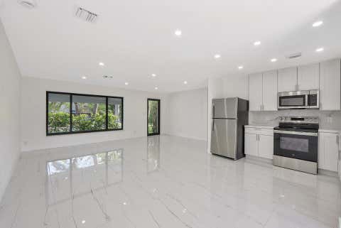 Tiny photo for 3030 ARTHUR Street, Hollywood, FL 33021 (MLS # B26053694)