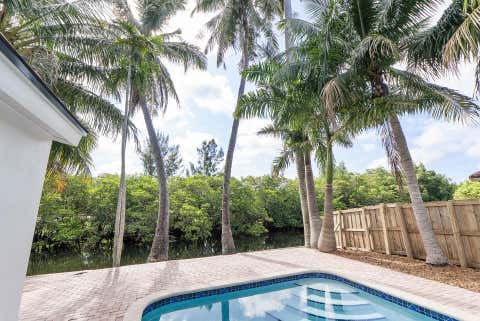 Tiny photo for 3030 ARTHUR Street, Hollywood, FL 33021 (MLS # B26053694)