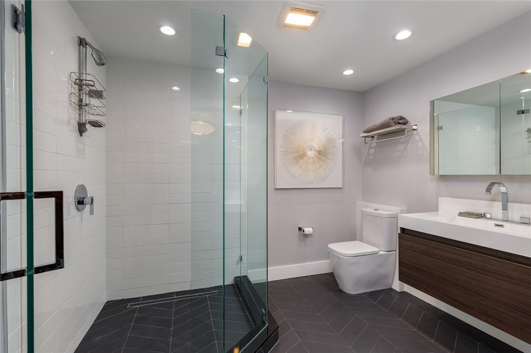 Sunrise Key 45-6 B - Residential