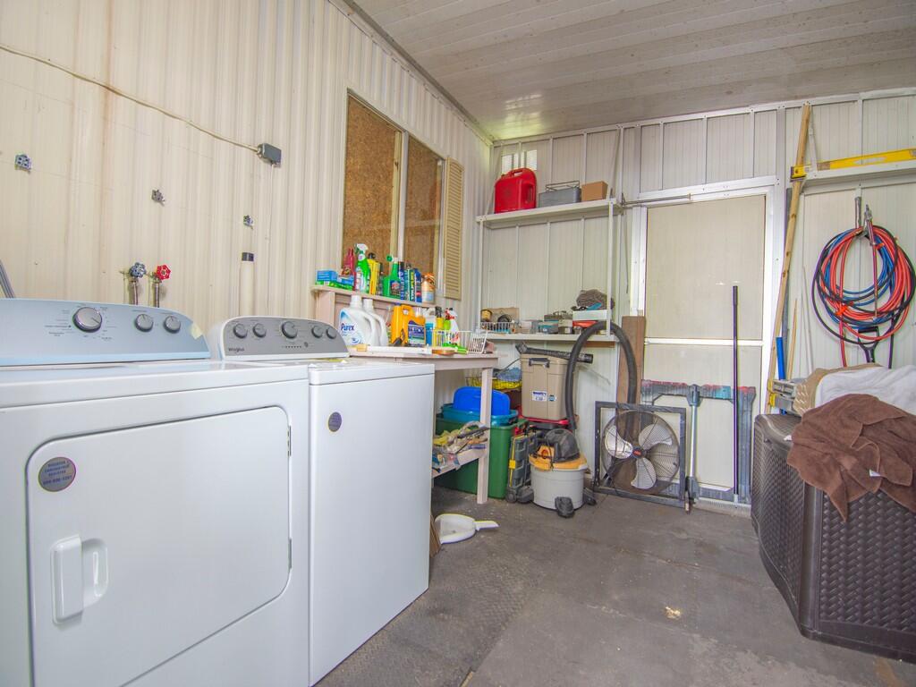 Spanish Lakes Riverfront - Residential